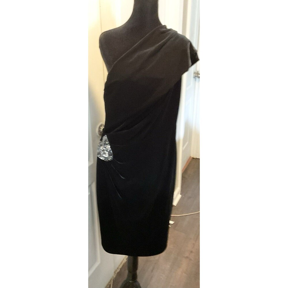 Xscape Women's One-Shoulder Embellished design Dress Size 14, Black